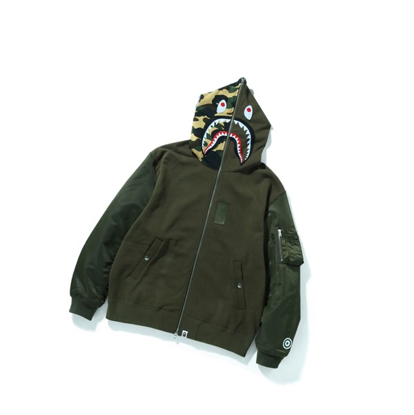 Men's A BATHING APE Military Shark Relaxed Fit Full Zip Throughs Hoodie Army Green | TLU752408